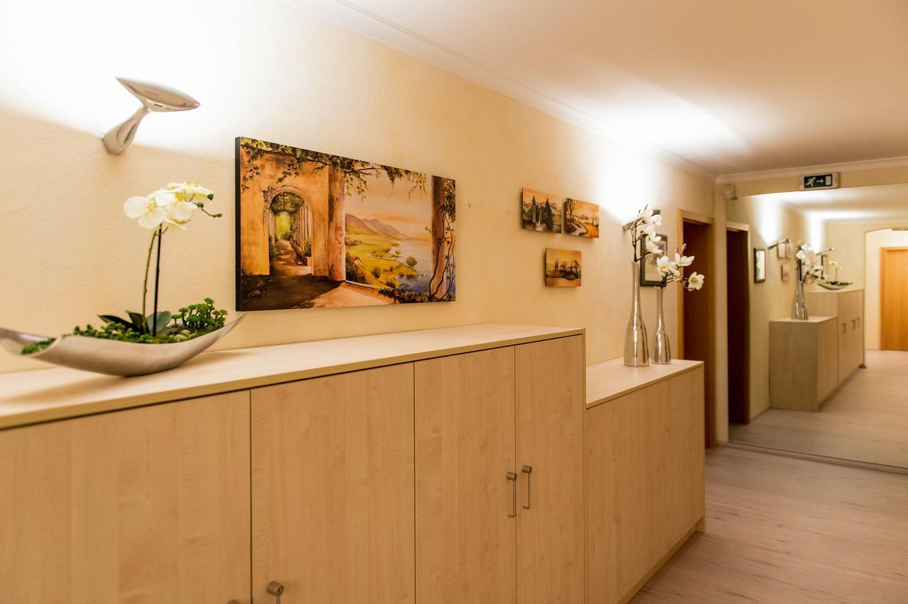 גלזנקירכן Hotel La Scala מראה חיצוני תמונה